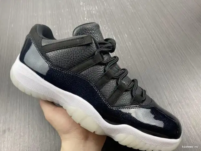 Cheap Kickmax Low 11 AV2187-001 Retro 72-10 Jordan Air 0608